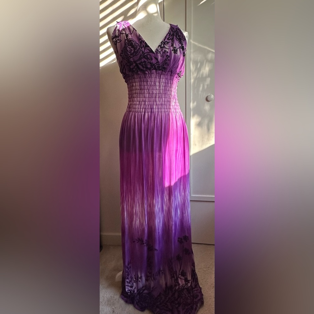 Long purple maxi dress- 2XL used with a few dings pics posted